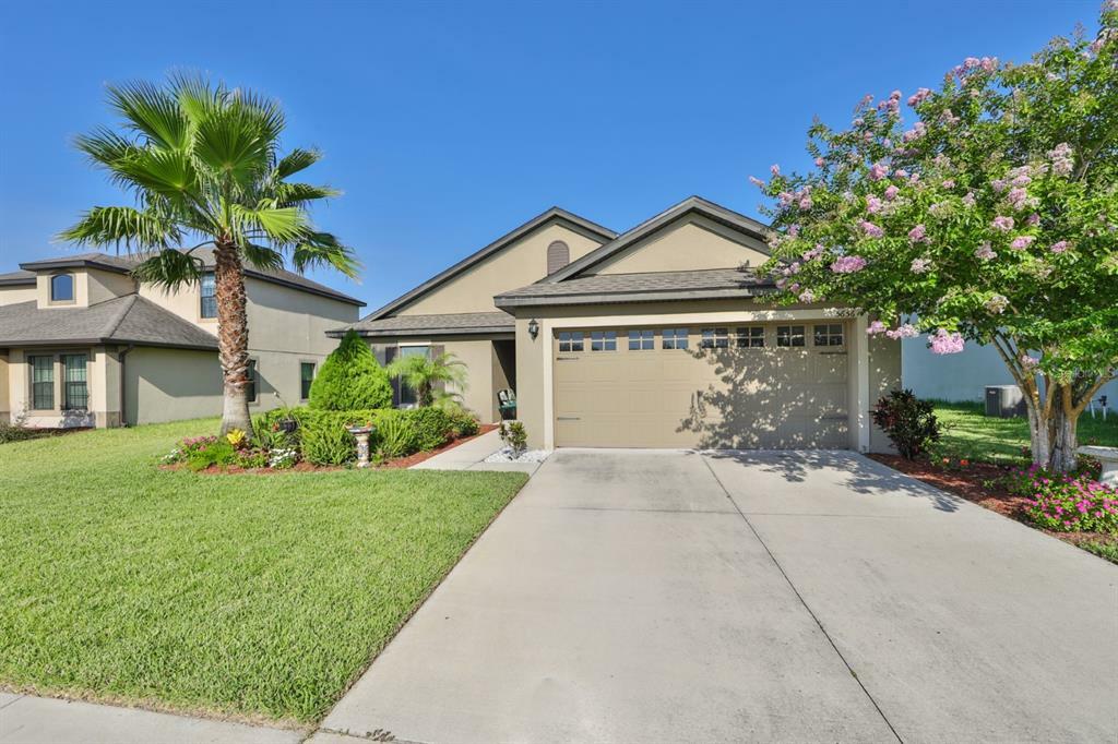 Property Photo:  5656 Elsinore Way  FL 33805 