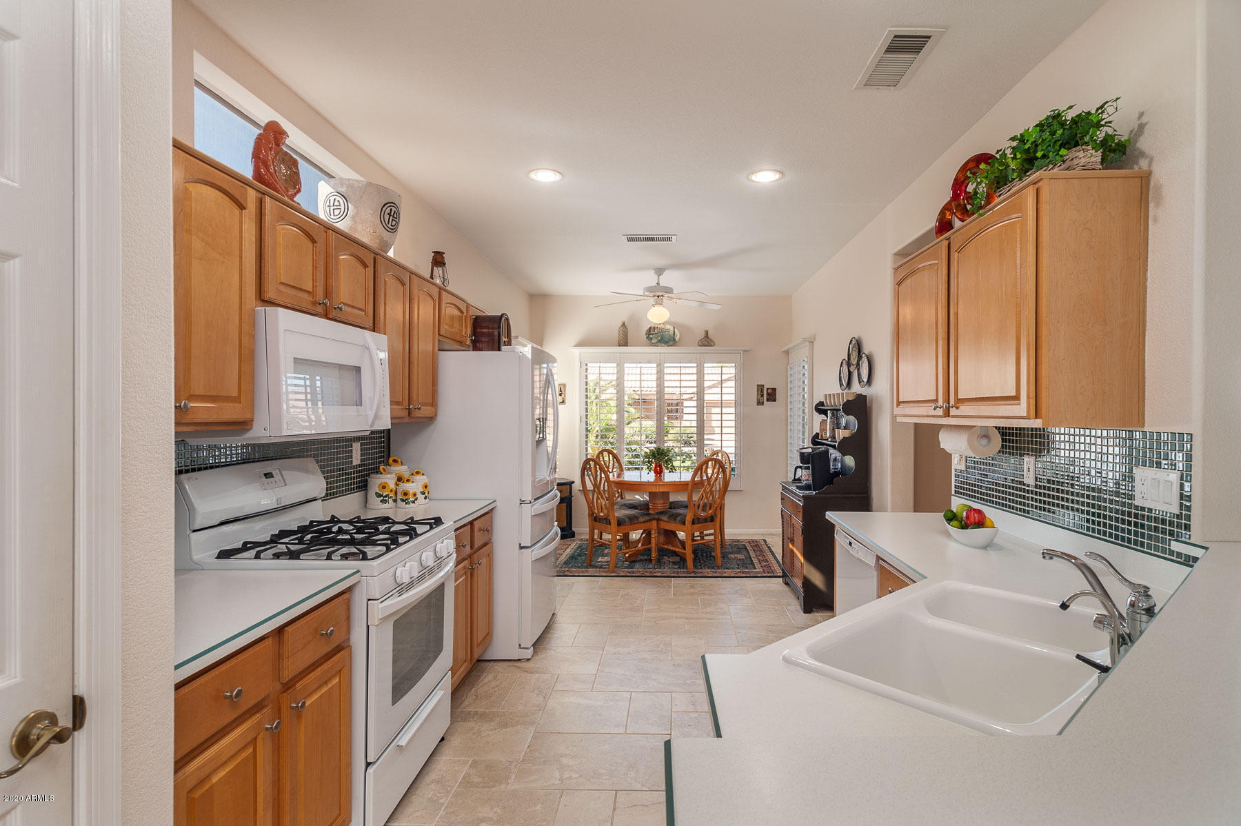 Property Photo: 19735 N Wind Rose Way AZ 85374