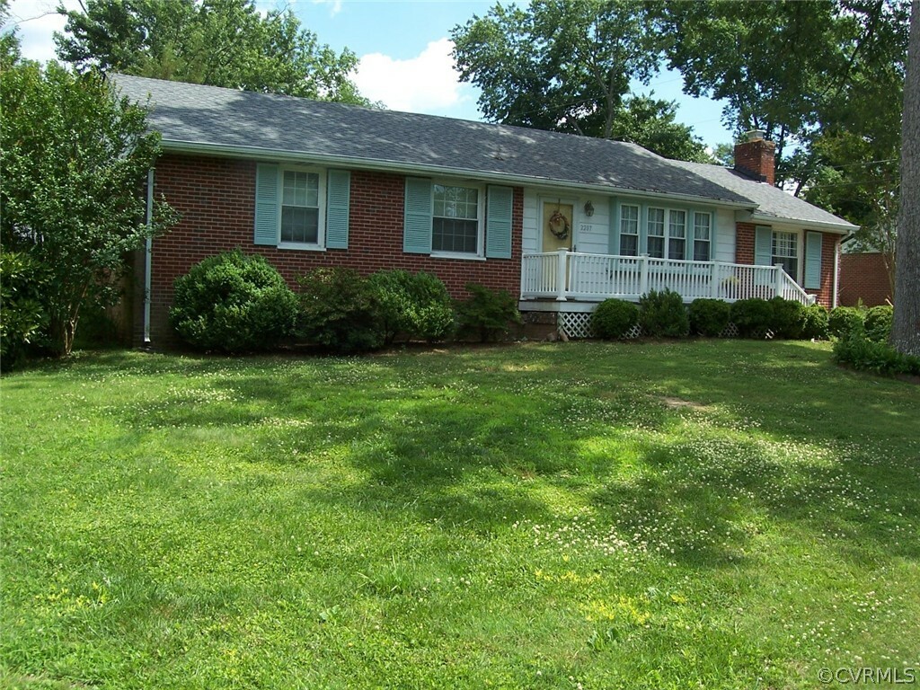 Property Photo:  2207 Colwyn Road  VA 23229 