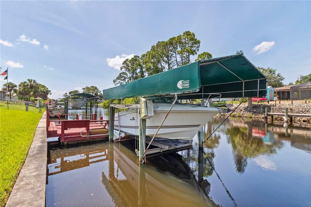 Property Photo: 2517 Cannolot Boulevard FL 33948