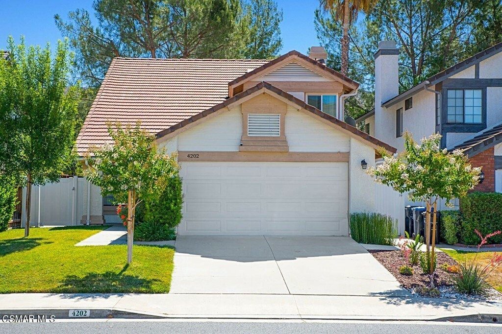 Property Photo:  4202 Lost Springs Drive  CA 91301 