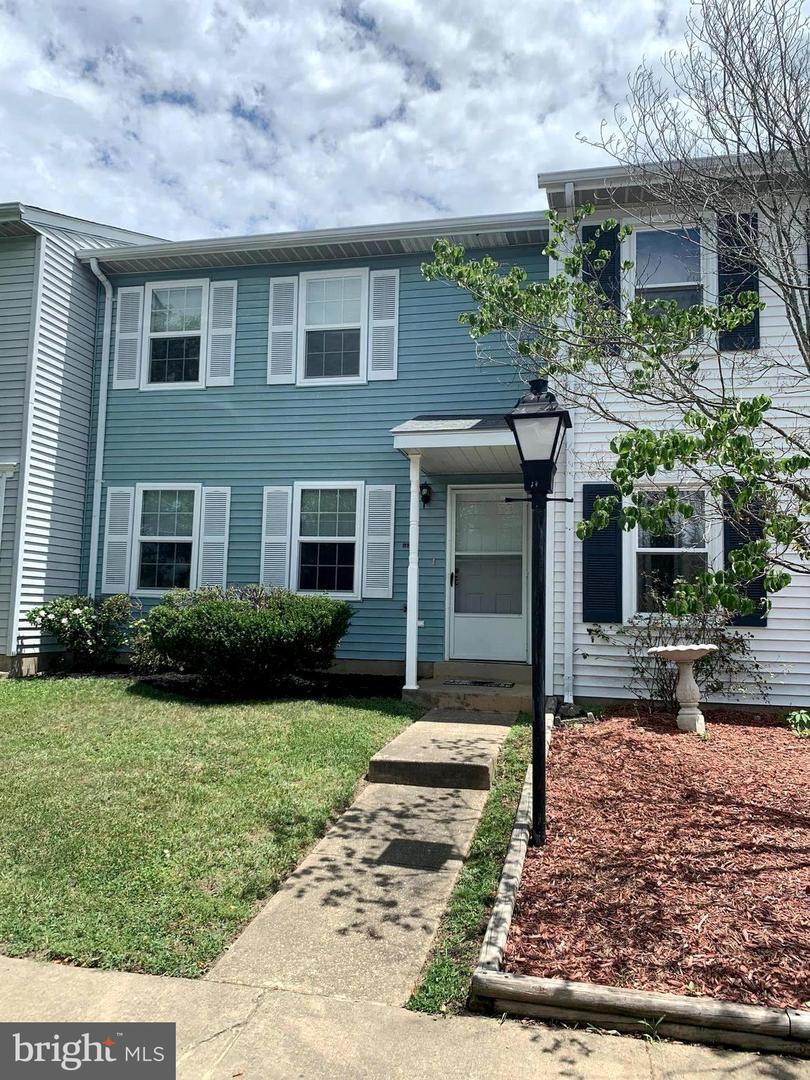 Property Photo: 10313 Green Willow Avenue VA 22407