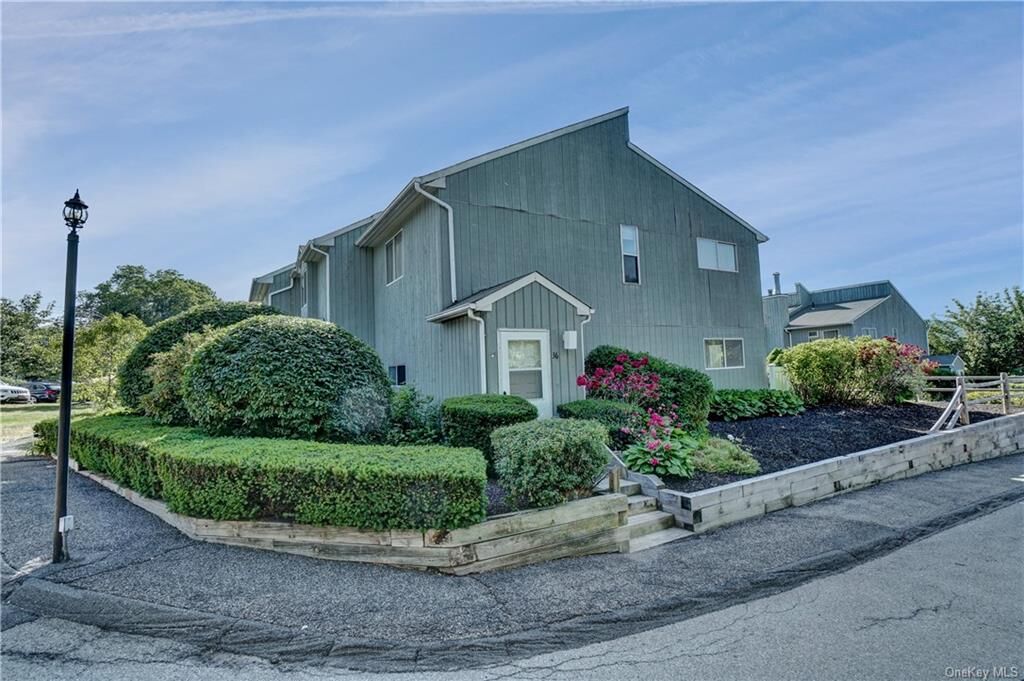 Property Photo: 36 Waterview Estates NY 10566