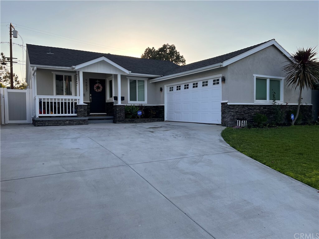 Property Photo:  14825 Cranbrook Avenue  CA 90250 