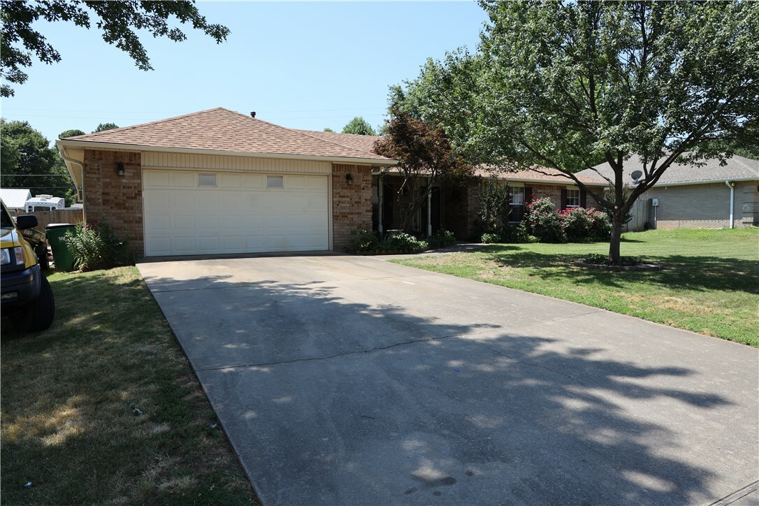 Property Photo:  3580 Hillview Court  AR 72762 