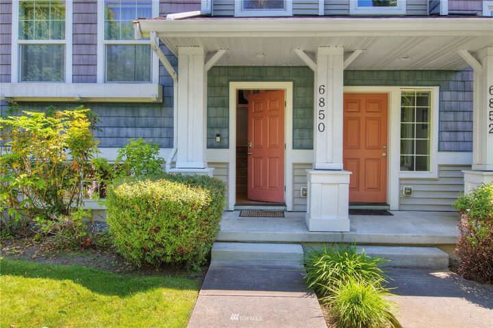 Property Photo: 6850 Holly Park Drive S WA 98118