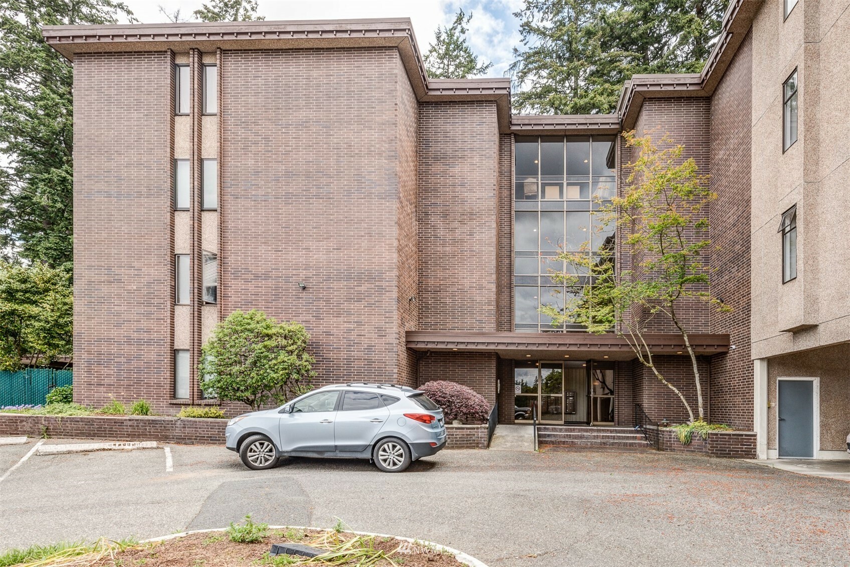 Property Photo:  5915 Highway Place 204  WA 98203 