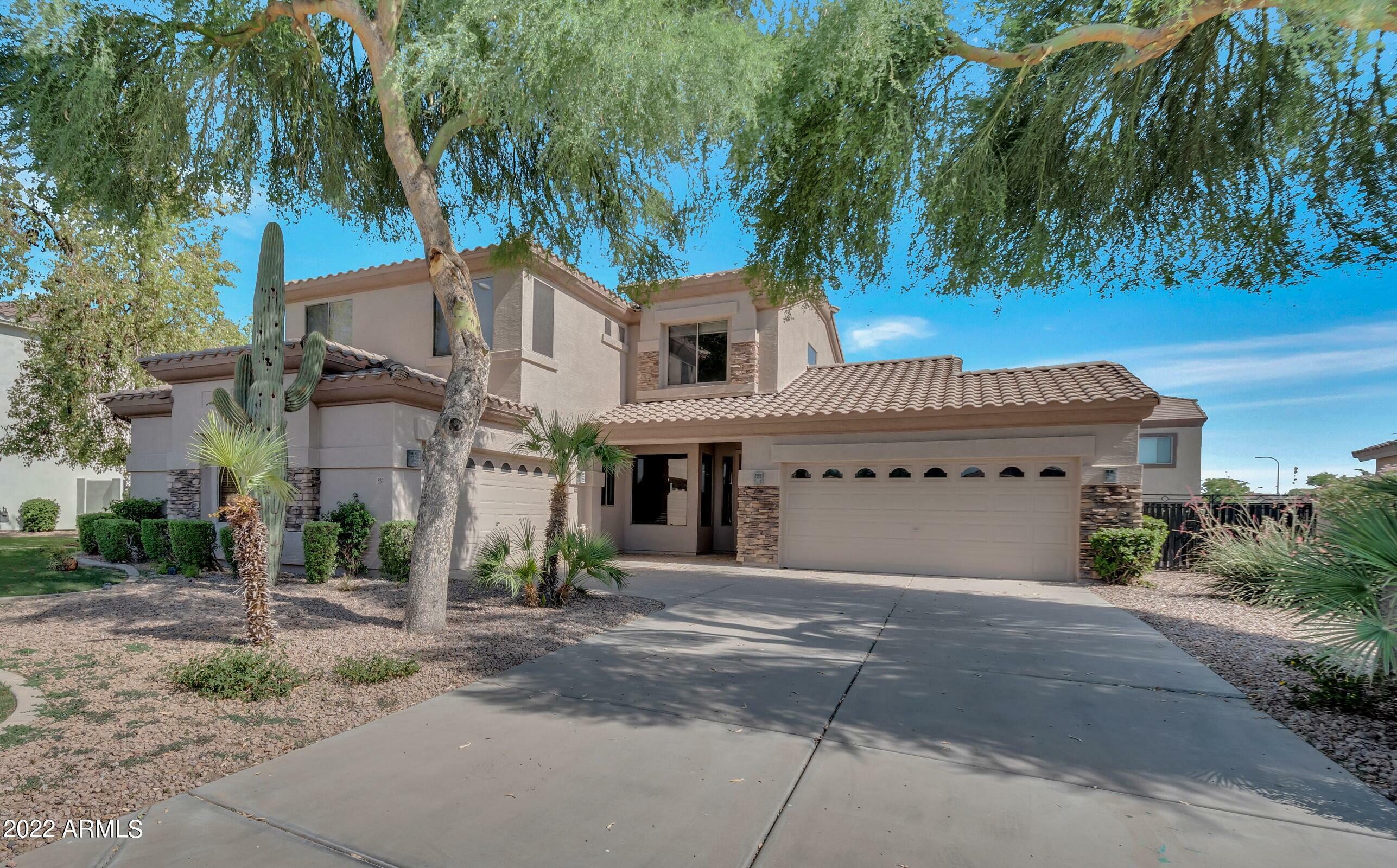 Property Photo: 839 E Cherrywood Place AZ 85249