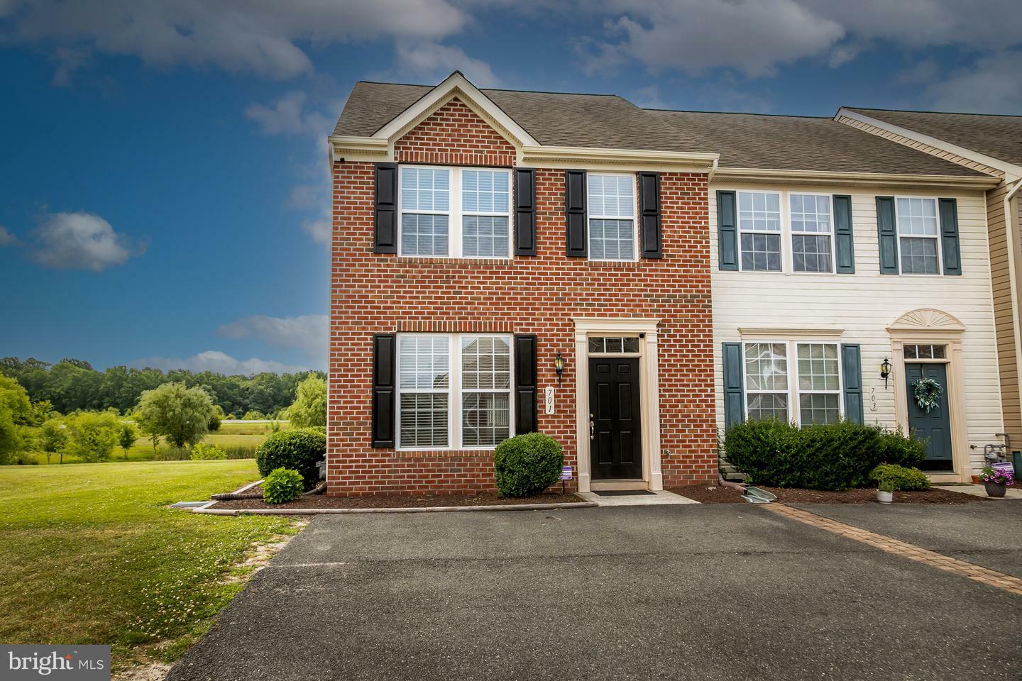 Property Photo:  701 Wye Oak Drive  MD 21826 