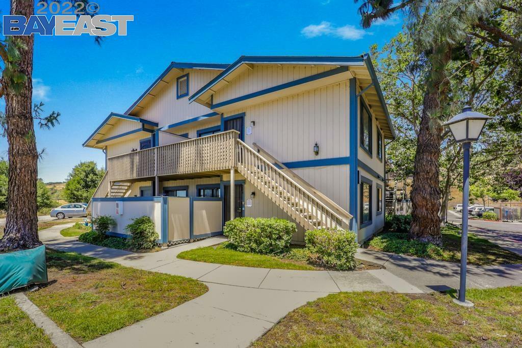 Property Photo: 202 Entrada Plz CA 94587