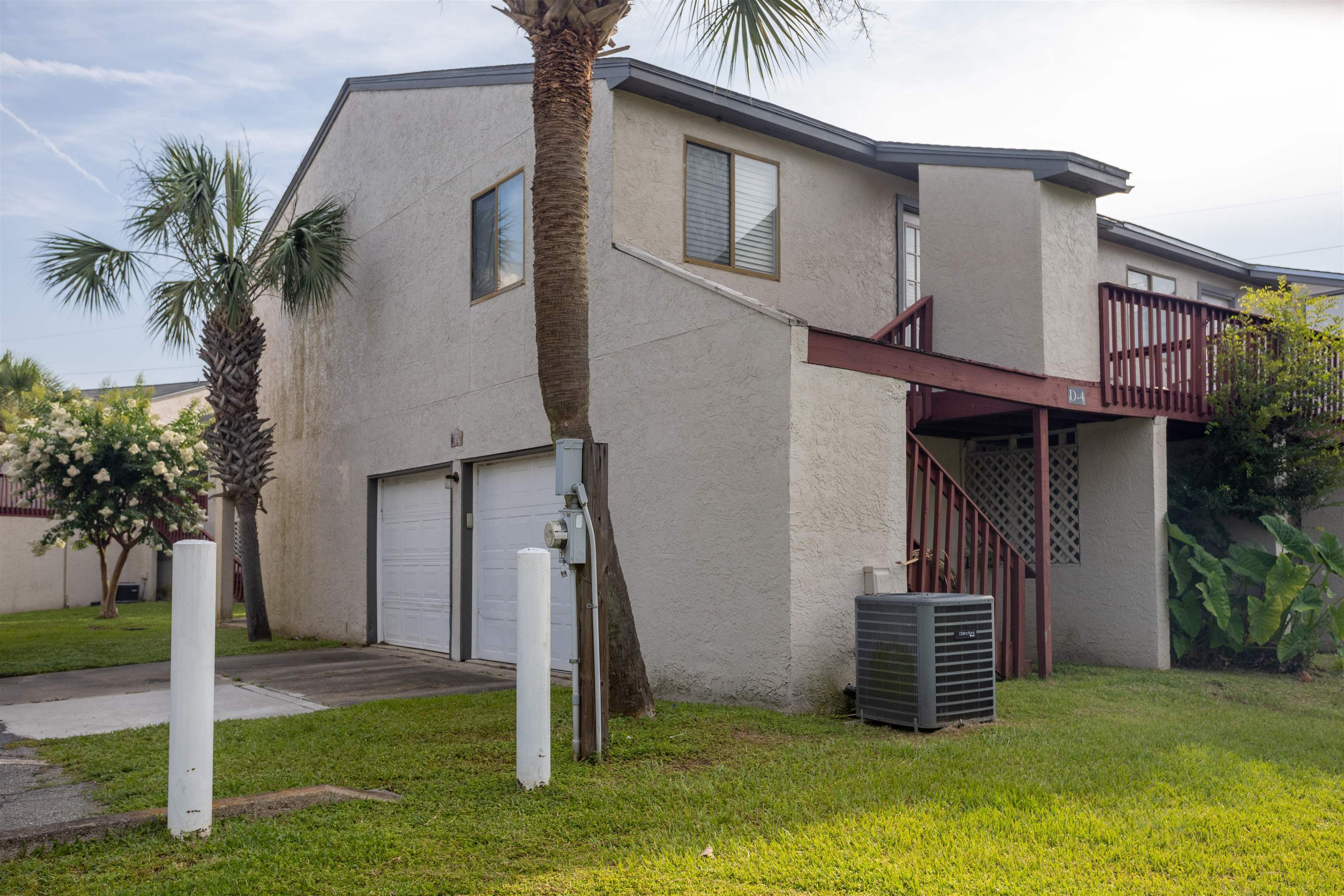 Property Photo:  1307 Airport Drive 4D  FL 32304 