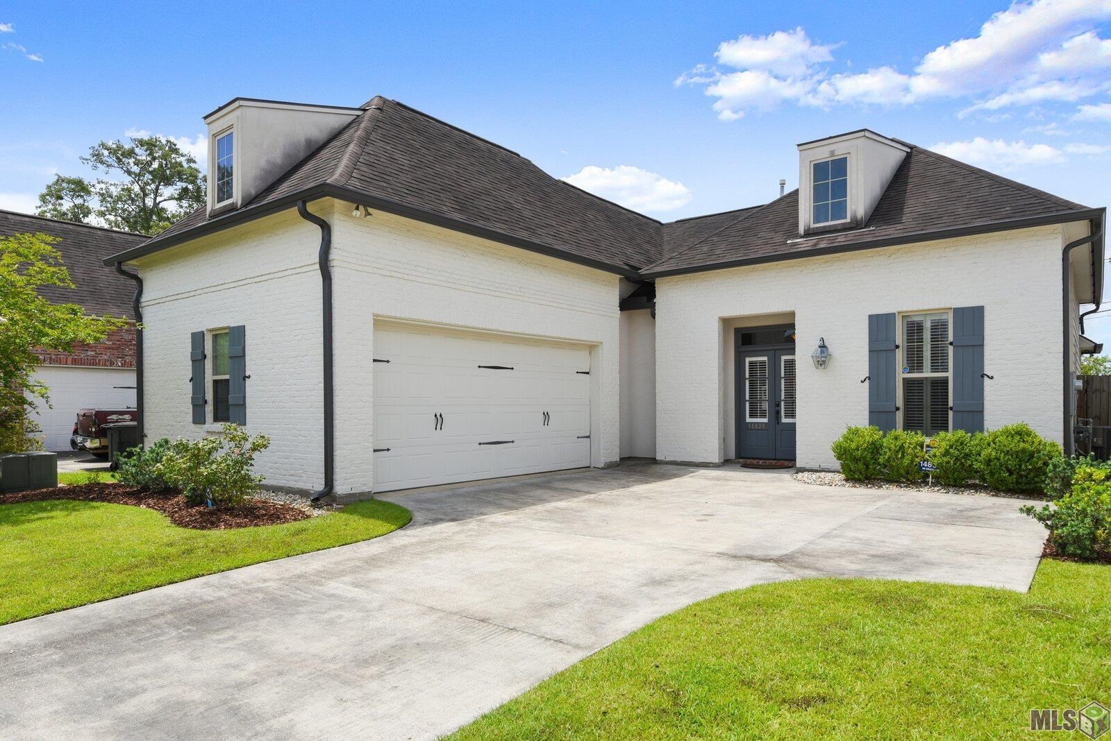 Property Photo: 14838 Kingsland Way LA 70810