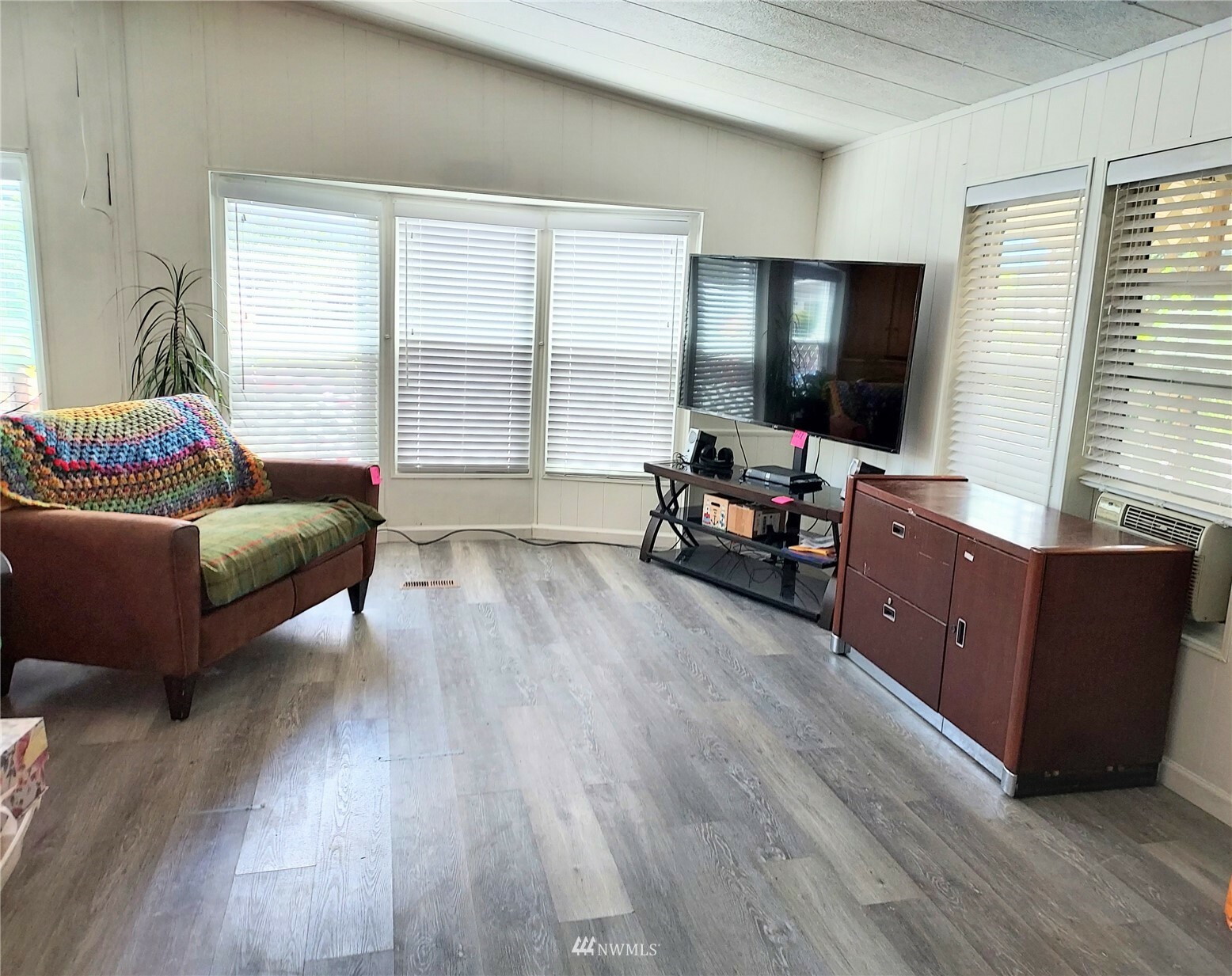 Property Photo: 400 Gupster Road 9 WA 98382