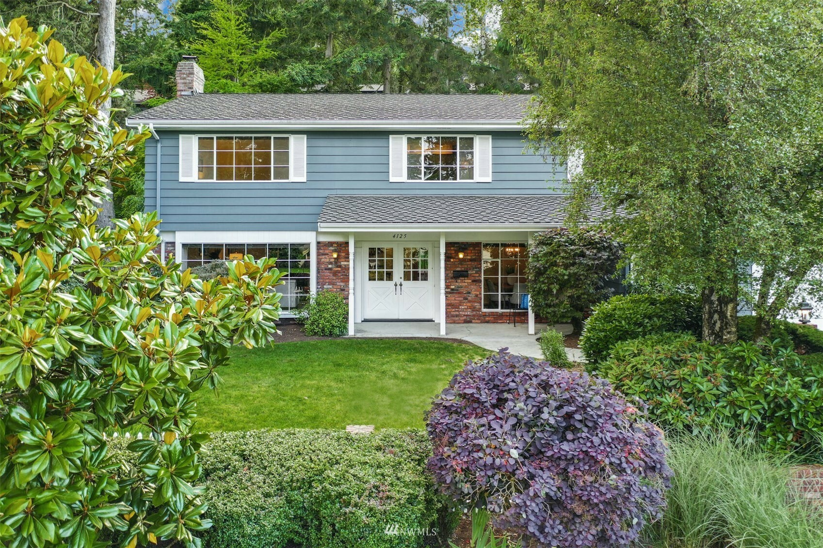 Property Photo: 4125 96th Avenue SE WA 98040