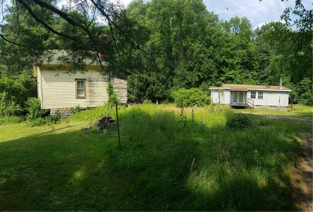 282 Shenango Park Rd.  Transfer PA 16154 photo