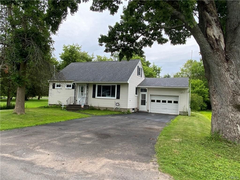 Property Photo:  605 West 4th Street South  NY 13069 