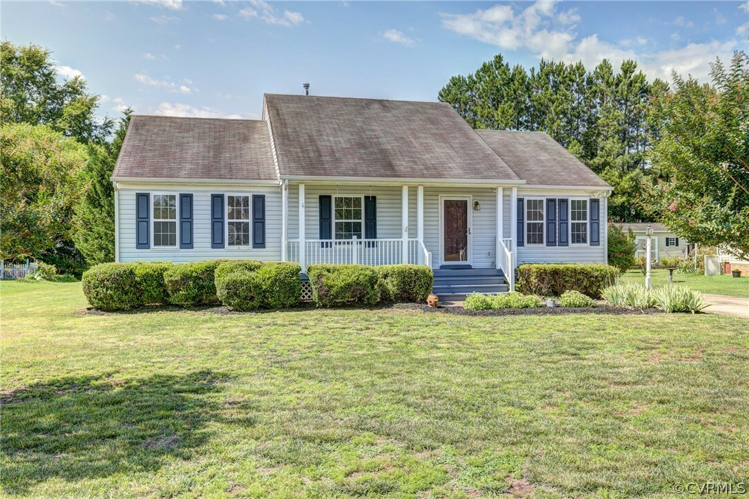 Property Photo:  413 Green Hollow Lane  VA 23150 