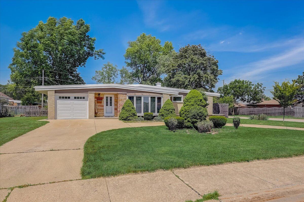 Property Photo:  7806 W Carmen Avenue  IL 60706 