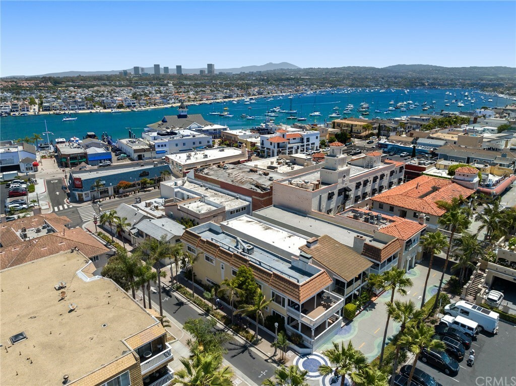 Property Photo: 700 E Oceanfront CA 92661