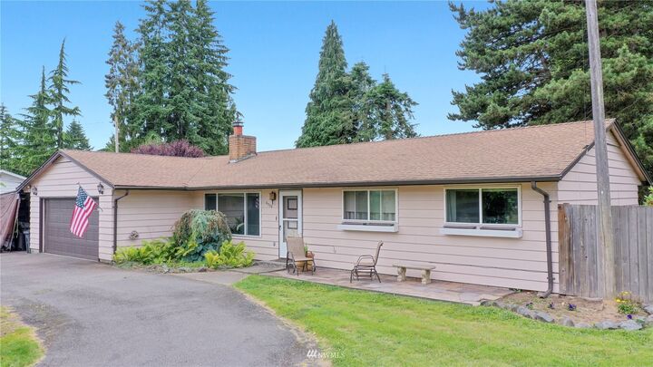 Property Photo: 6308 53rd Avenue NE WA 98270