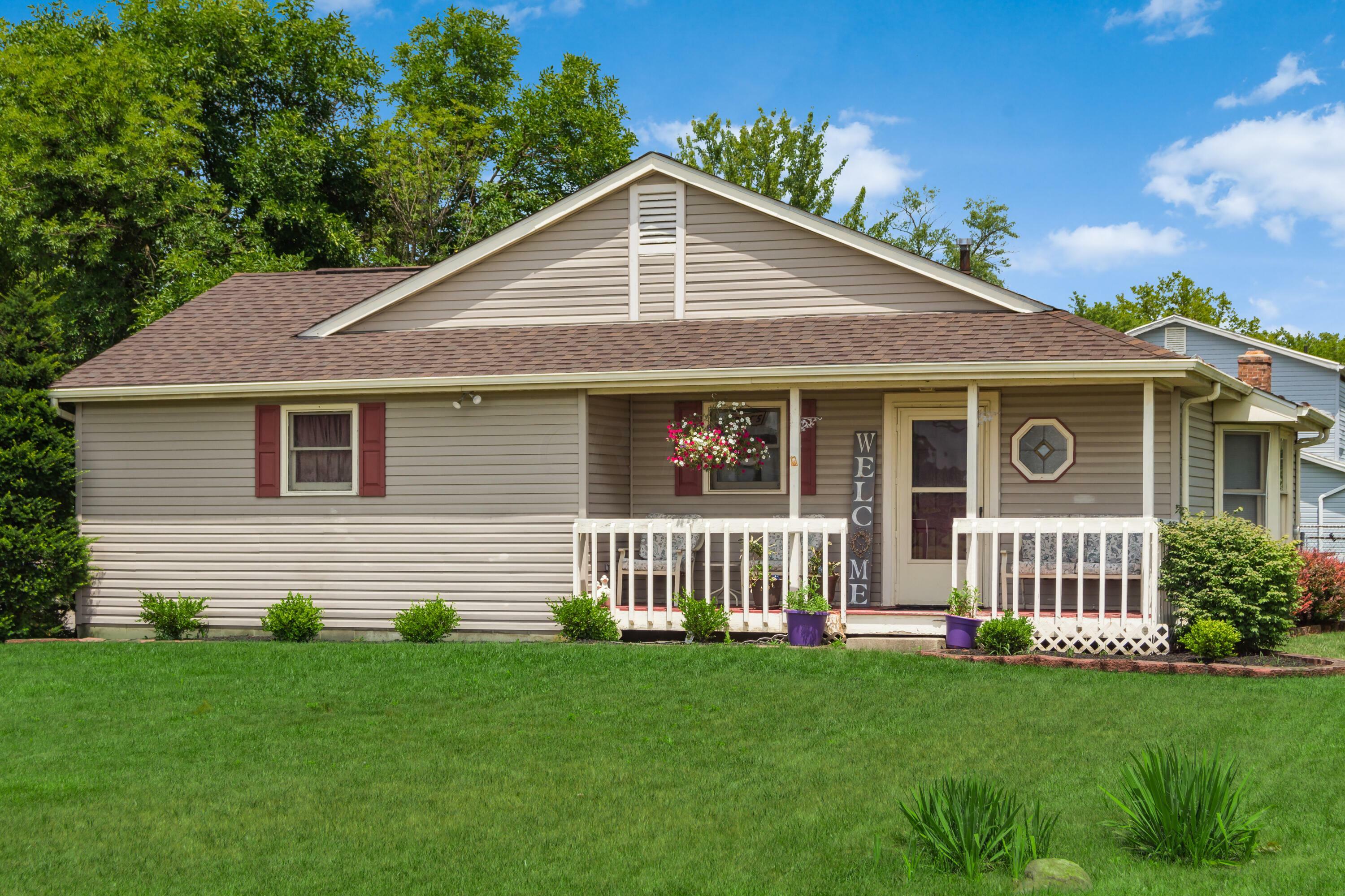 Property Photo: 5 Lynette Drive OH 43147