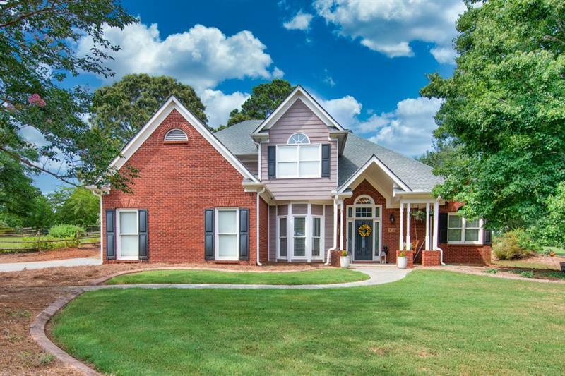 Property Photo: 3020 Glenview Lane GA 30656