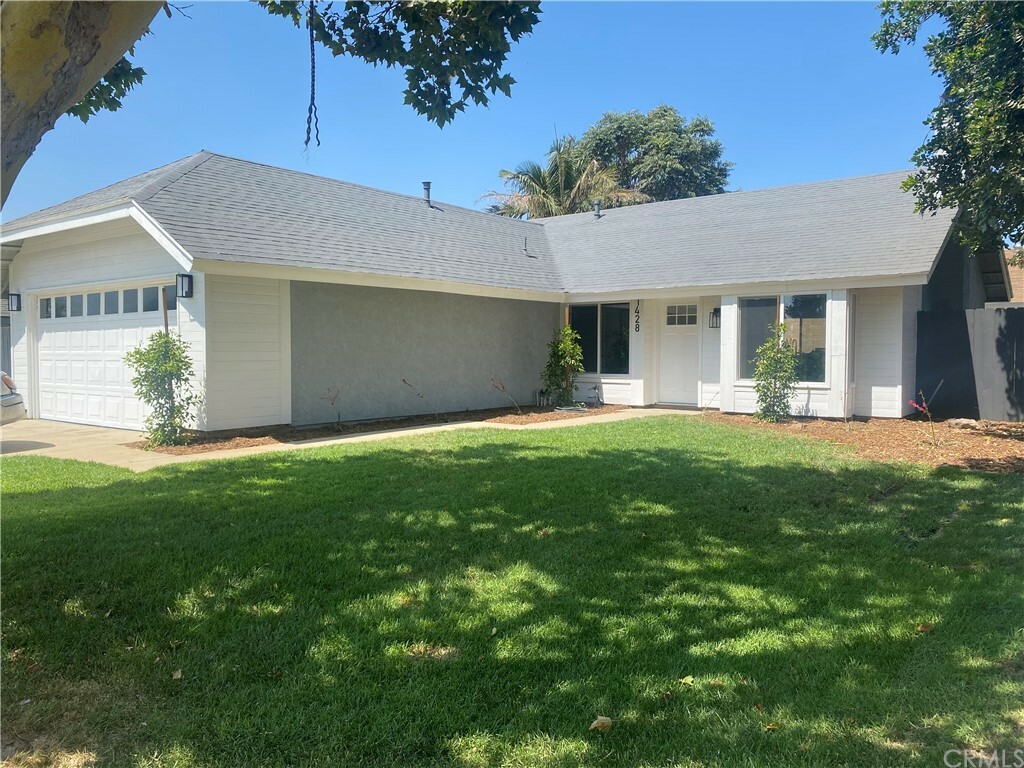 Property Photo: 1428 S Azalea Avenue CA 91762