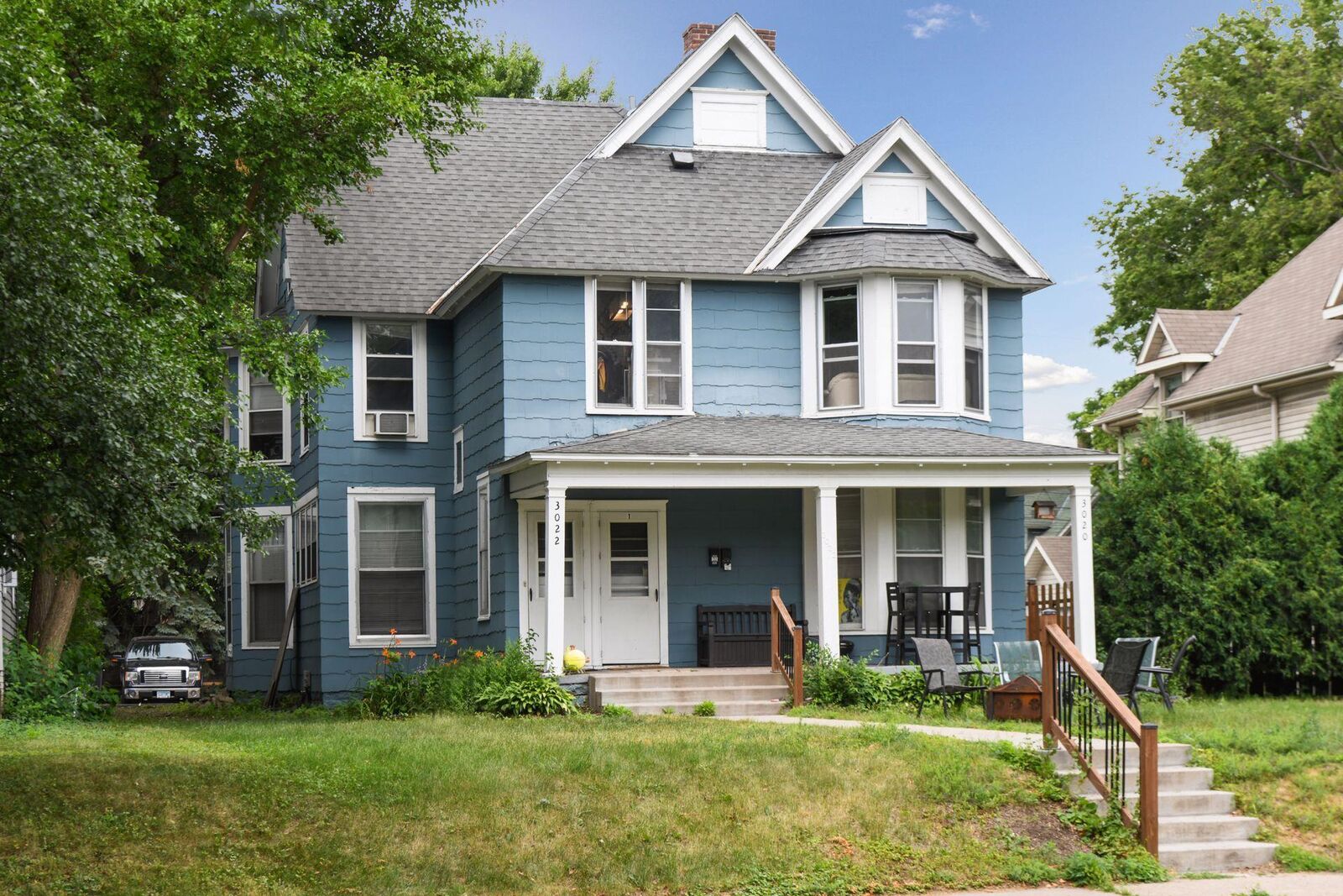 Property Photo: 3020 Dupont Avenue S MN 55408