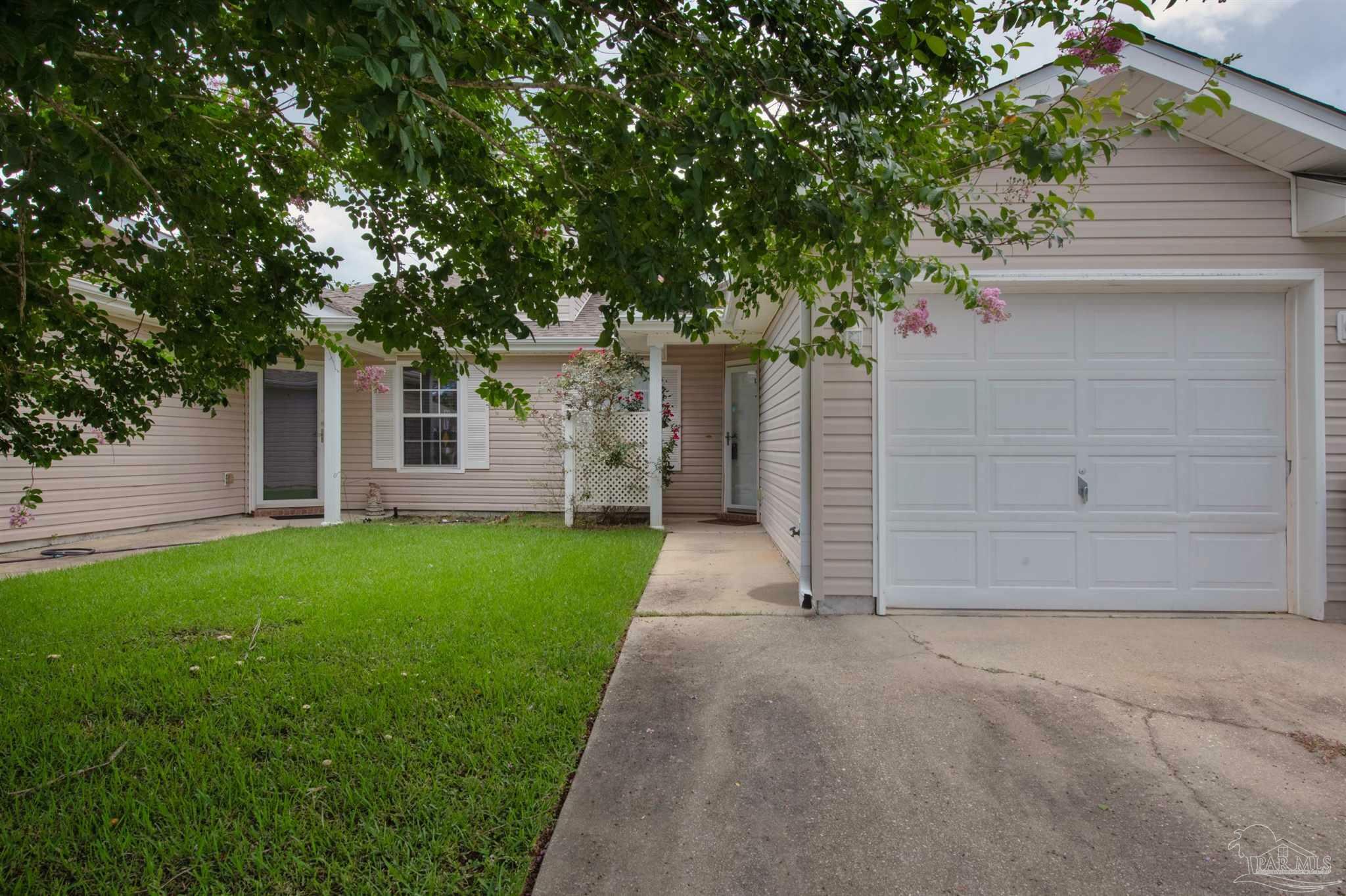 Property Photo:  7945 Stonebrook Dr  FL 32514 