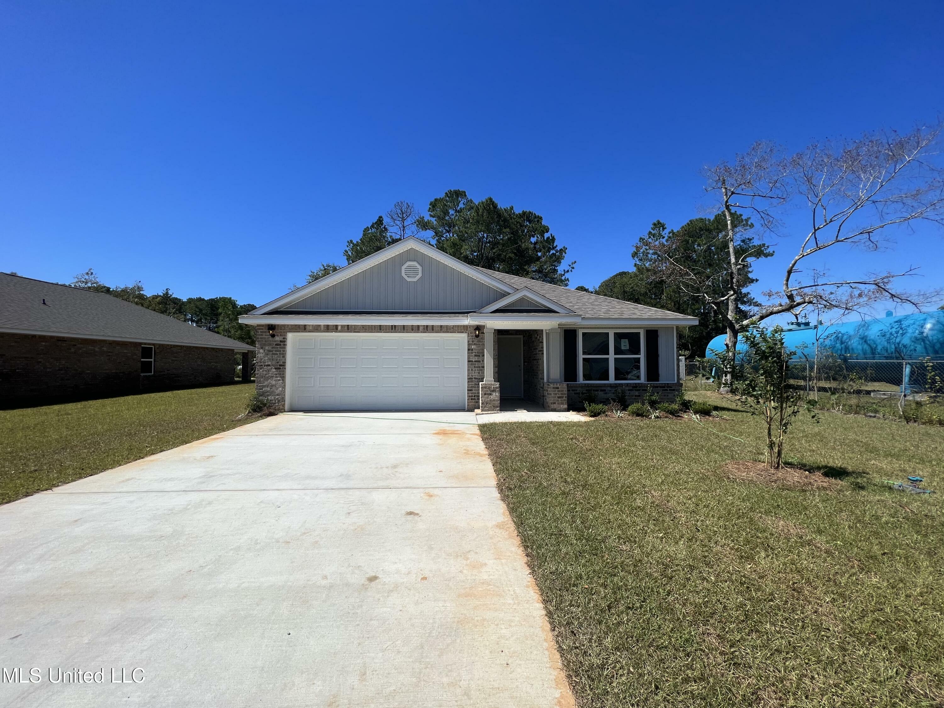 3601 N 7th Street  Ocean Springs MS 39564 photo