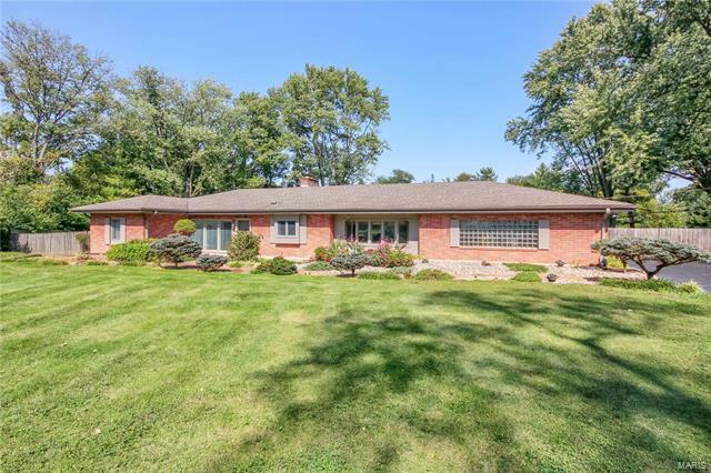 11385 Inverness Lane  Maryland Heights MO 63043 photo