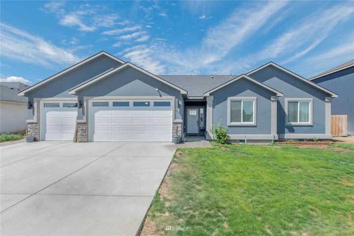 407 SW R Street  Quincy WA 98848 photo