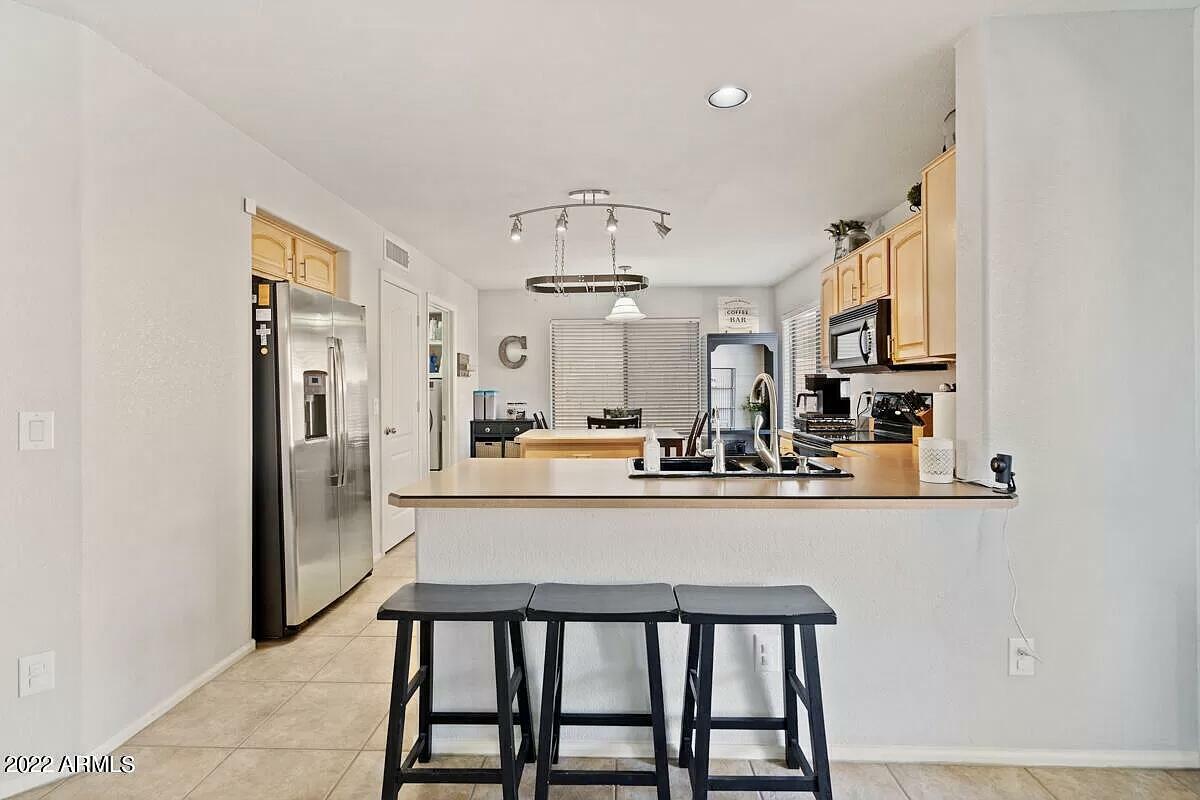 Property Photo: 2508 W Hedgehog Place AZ 85085