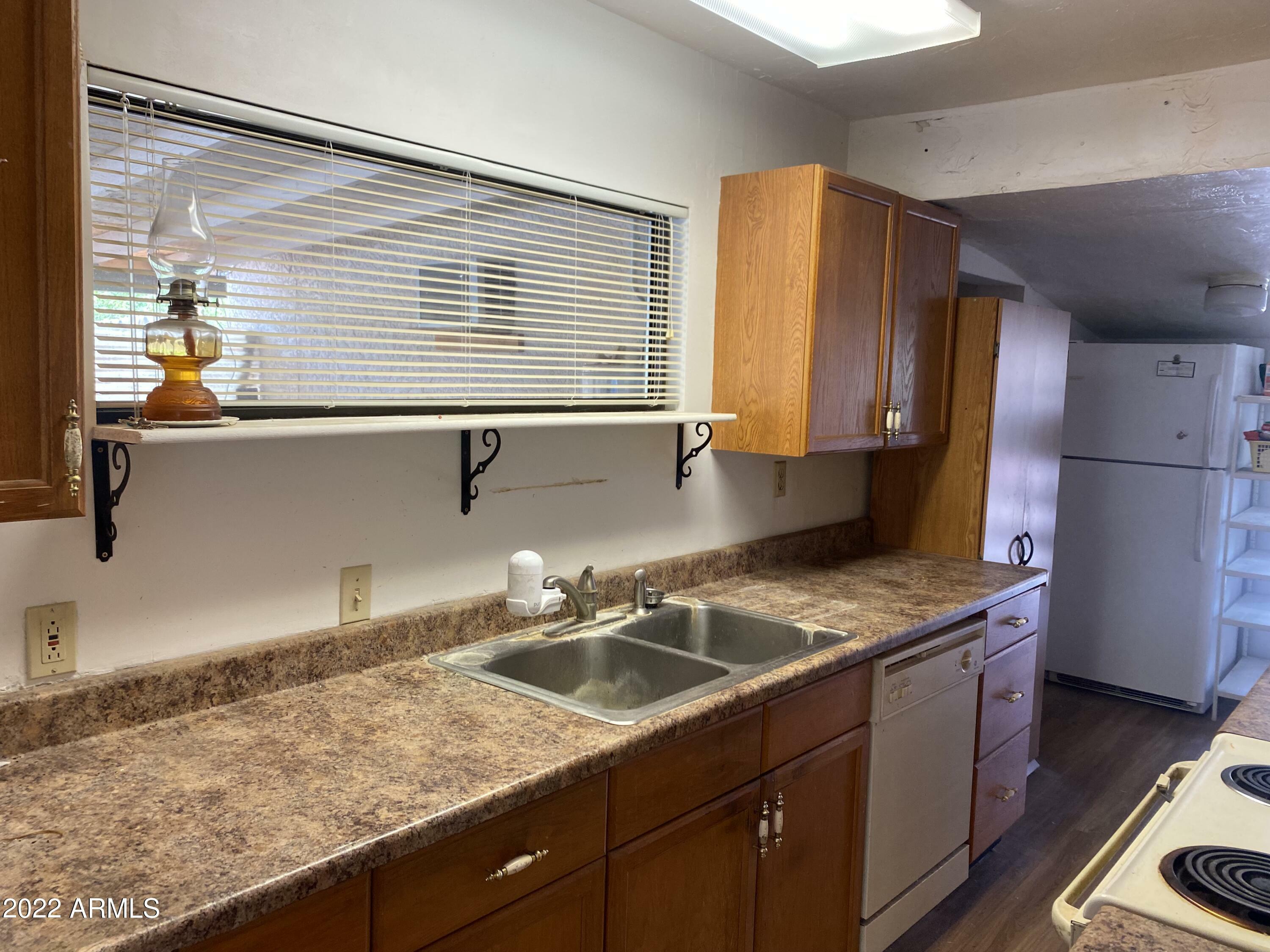 Property Photo:  110 Swilling Avenue  AZ 85390 