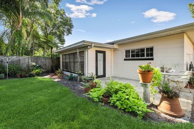 Property Photo:  411 Lakeview Street  FL 32804 