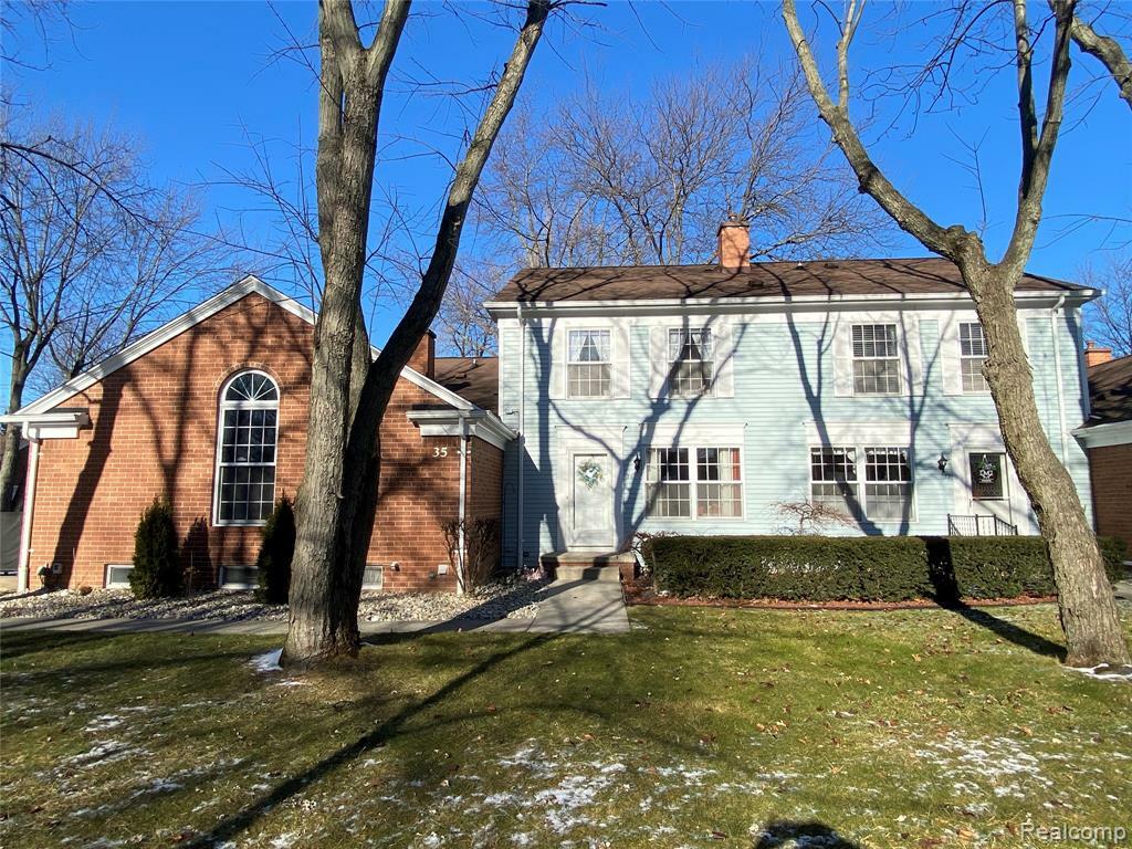 Property Photo:  35 Linswood  MI 48162 3171 