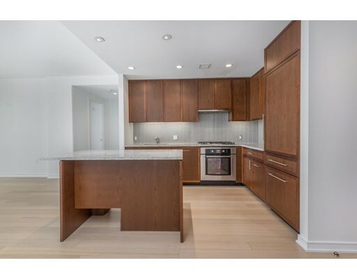 Property Photo:  580 Washington St 1512  MA 02111 