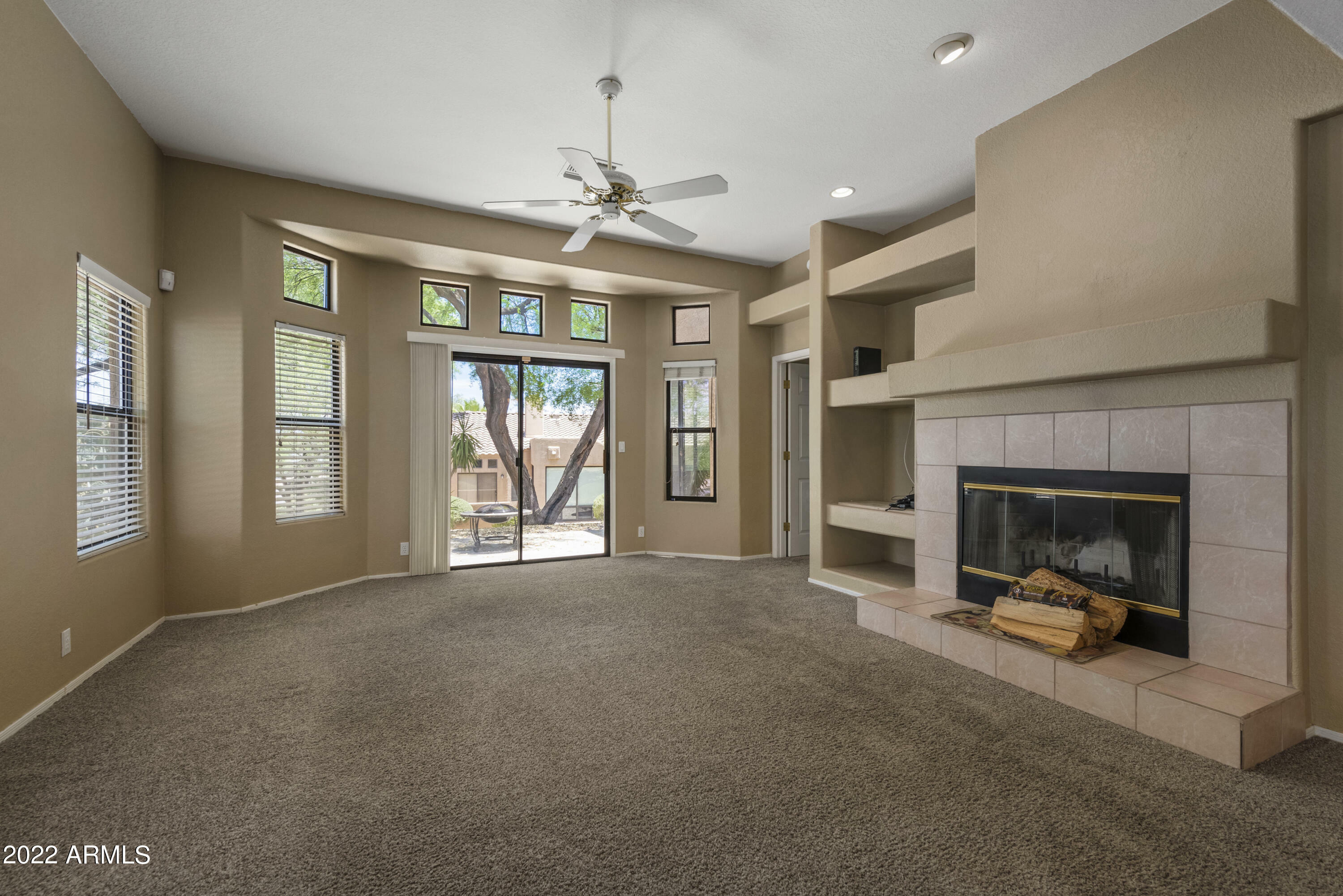 Property Photo: 17247 E Grande Boulevard 5 AZ 85268