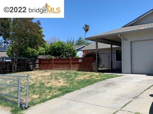 Property Photo: 2709 Entrada Cir CA 94509