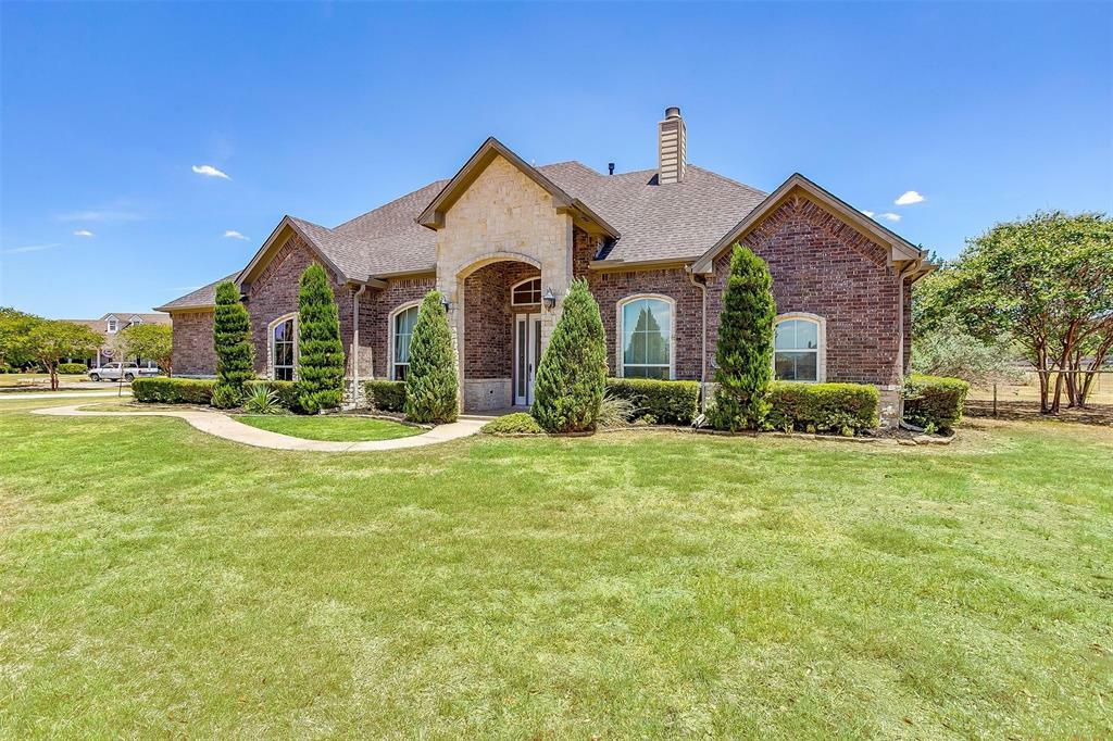 Property Photo:  1007 Bentwater Parkway  TX 76049 