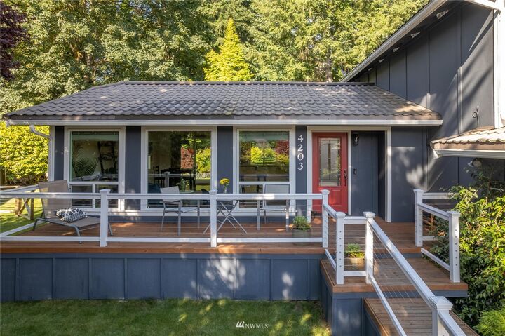 Property Photo: 4203 60th Street Ct NW WA 98335