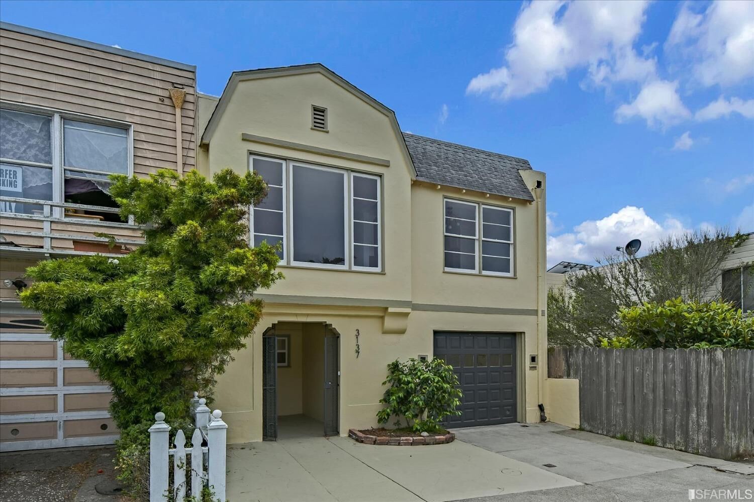Property Photo:  3137 Quintara Street  CA 94116 
