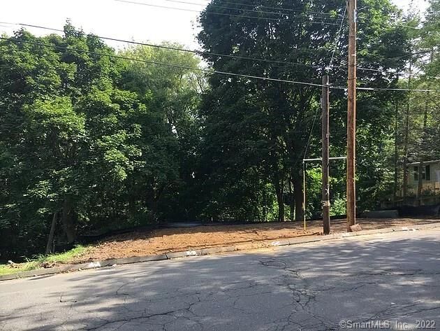 Property Photo: 70 Spruce Street CT 06516