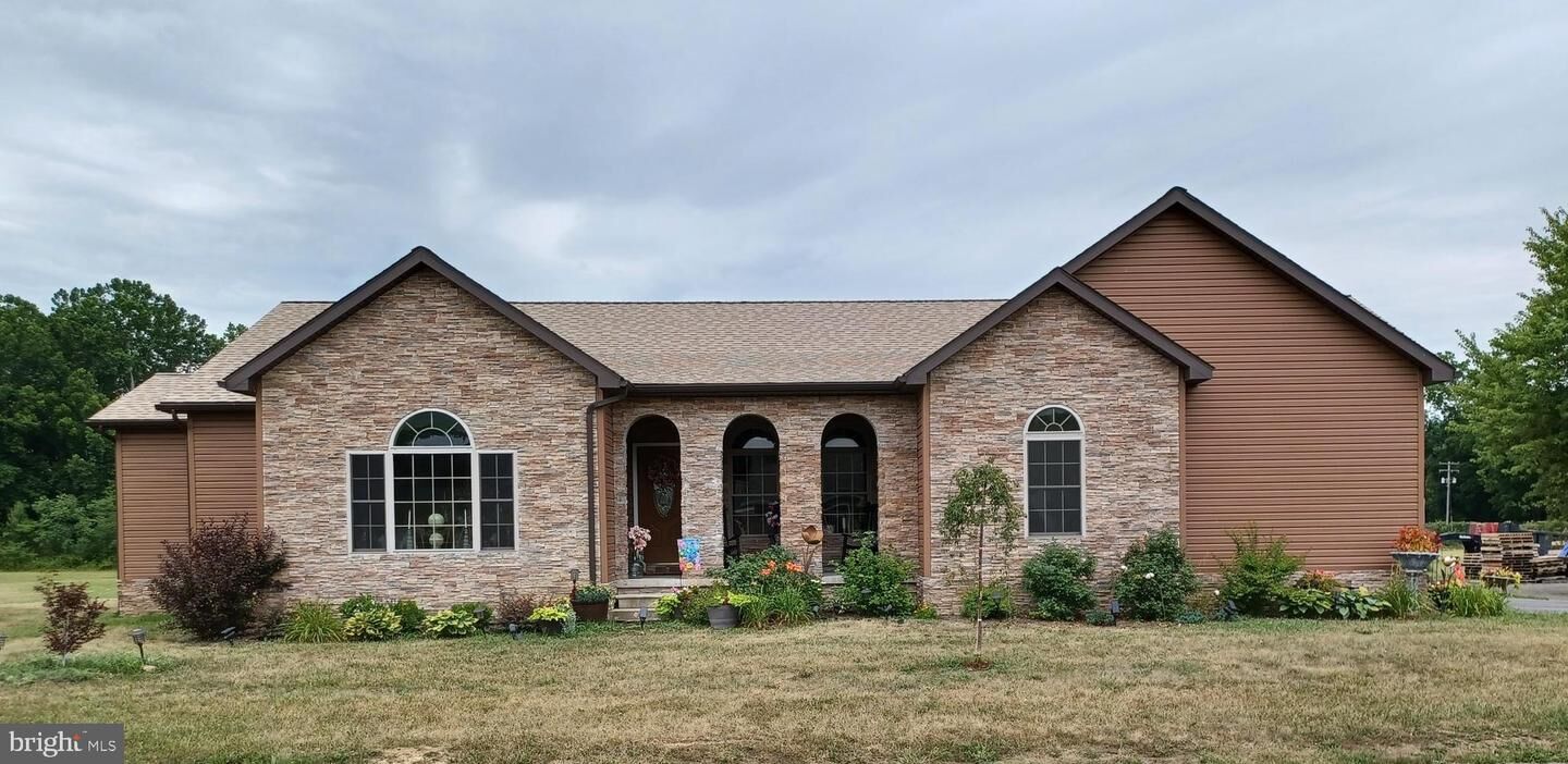 Property Photo: 16 W Creek Run Loop WV 26719