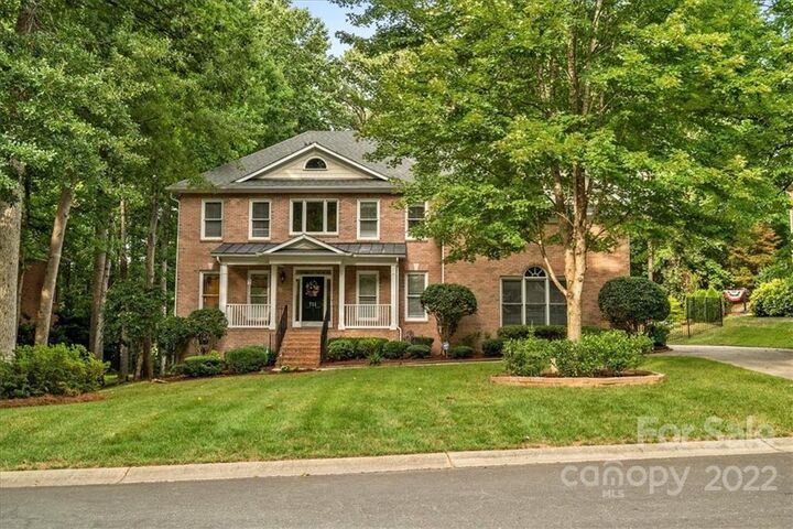 711 Kingsmill Lane  Lake Wylie SC 29710 photo