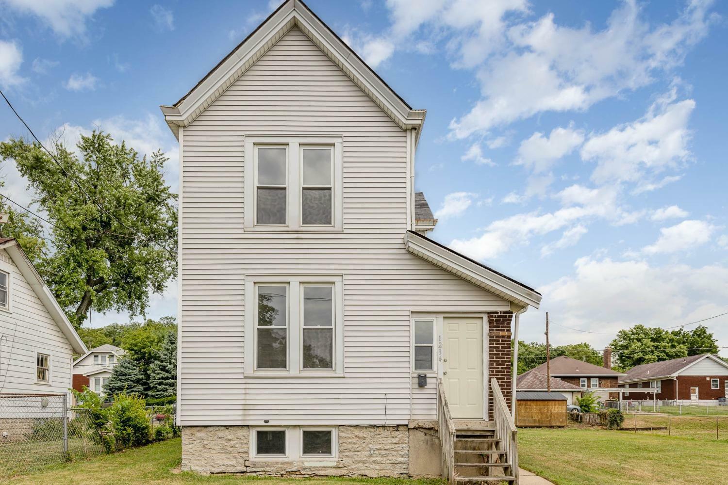 Property Photo:  1234 2nd St  OH 45215 