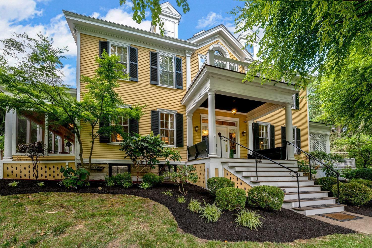 Property Photo: 2999 Annwood St OH 45206