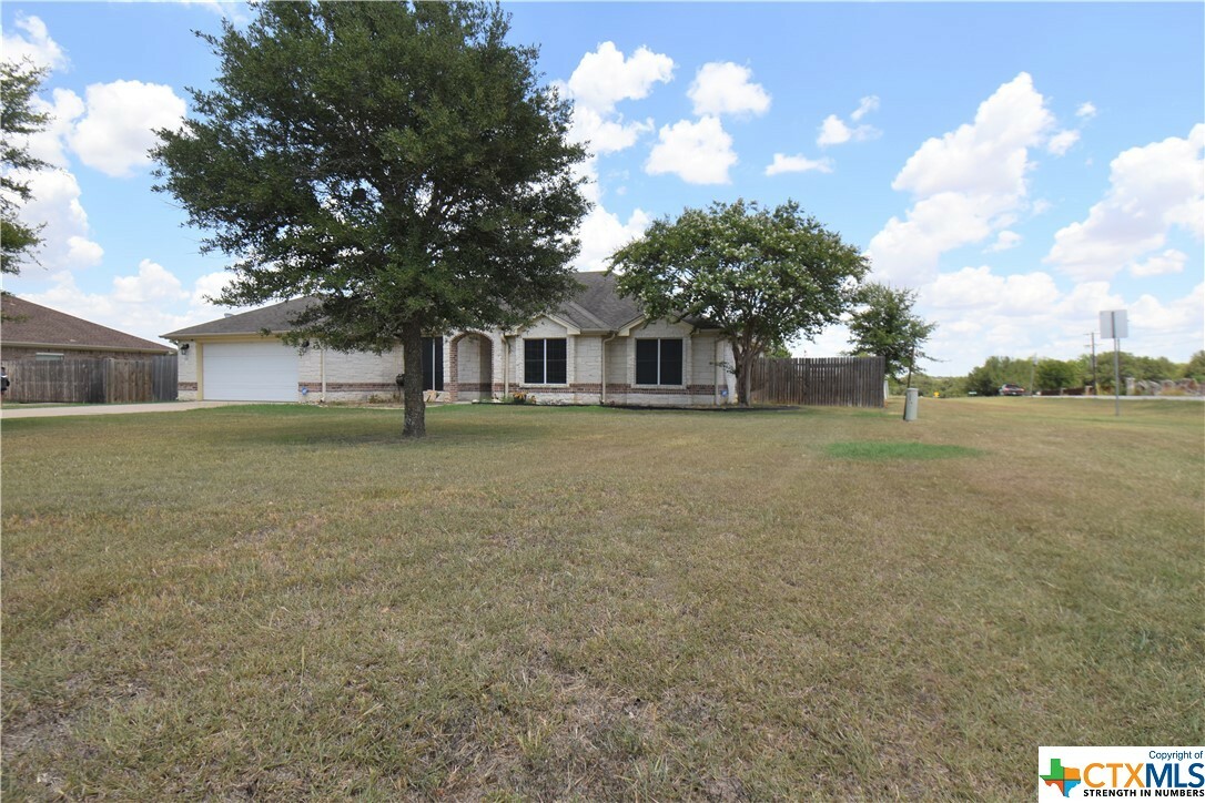 Property Photo:  1225 Baines Street  TX 76571 