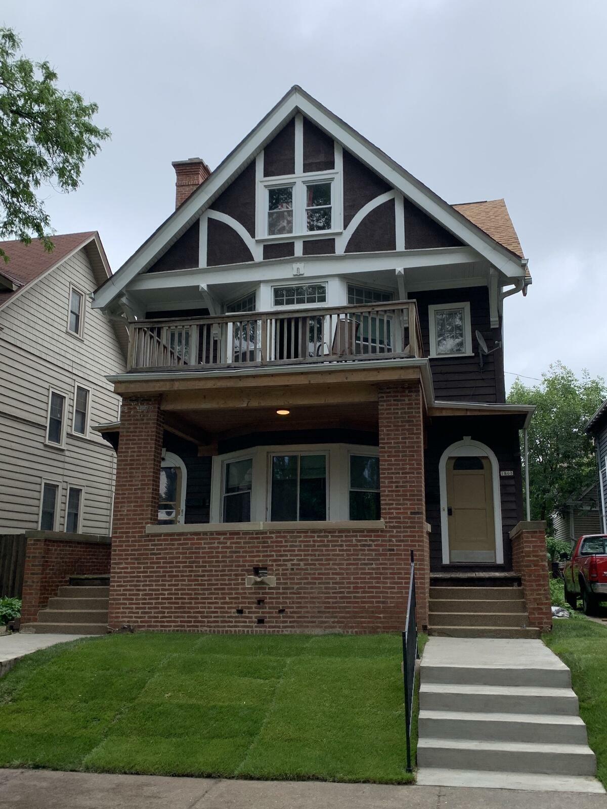 Property Photo: 1806 E Newberry Blvd 1808 WI 53211