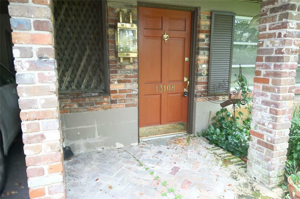 Property Photo:  13108 Townsend Lane  FL 33612 